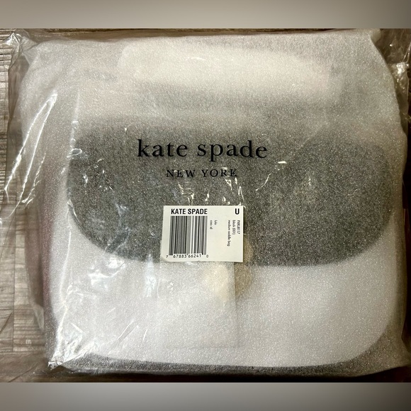 Kate Spade New York
Lula Medium Leather Saddle Bag - Picture 13 of 13